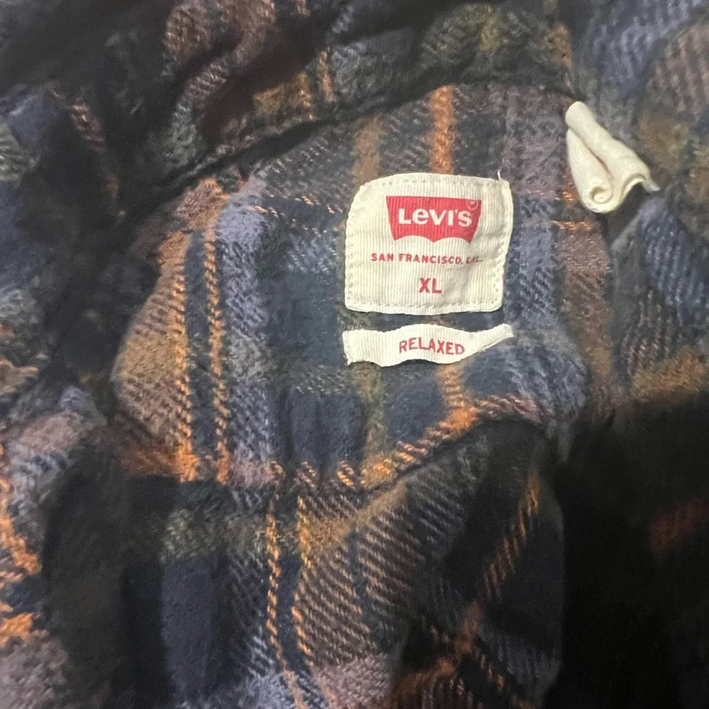 Levi’s Plaid Flannel‎ Button Down Shirt Men’s